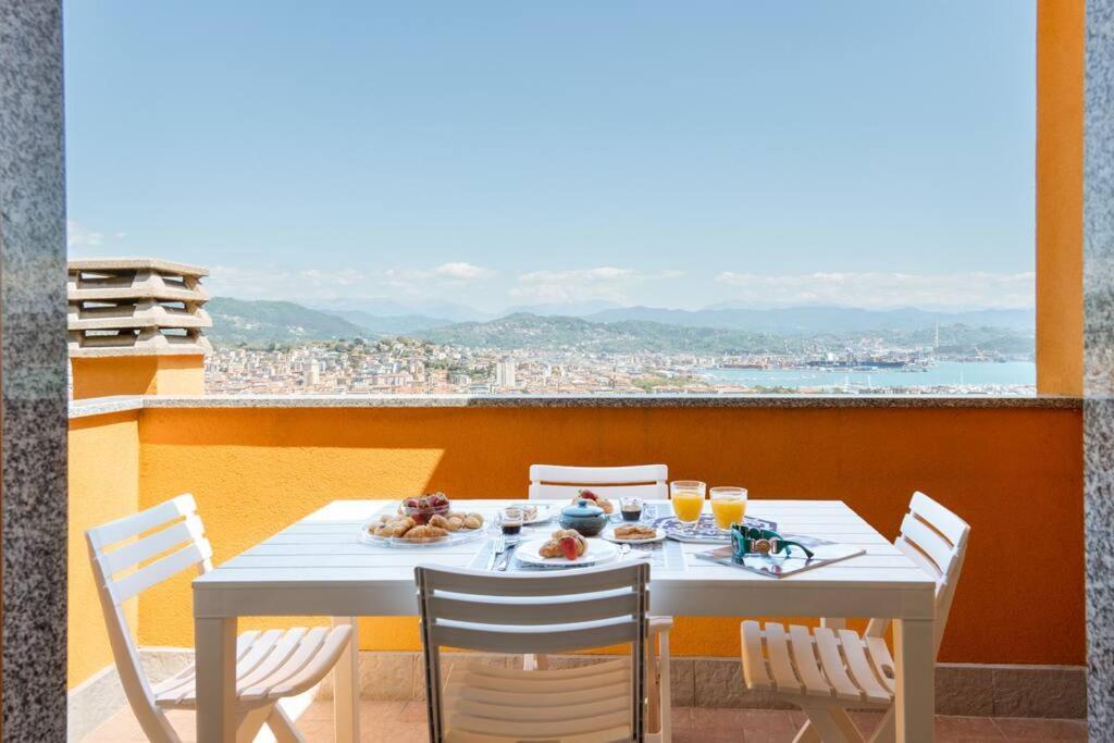 Ferienwohnung Piccapiana Sea View Attic Flat La Spezia Exterior foto